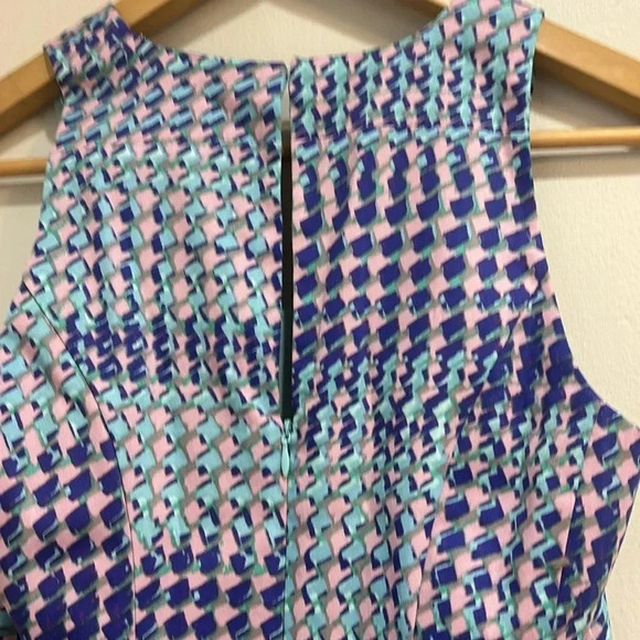 Maggy London Sleeveless Lined Geometric Retro Fit & Flare Dress Petite 0 NWT - Picture 5 of 9